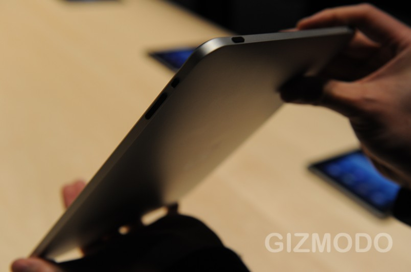 Illustration for article titled Apple iPad Hands On